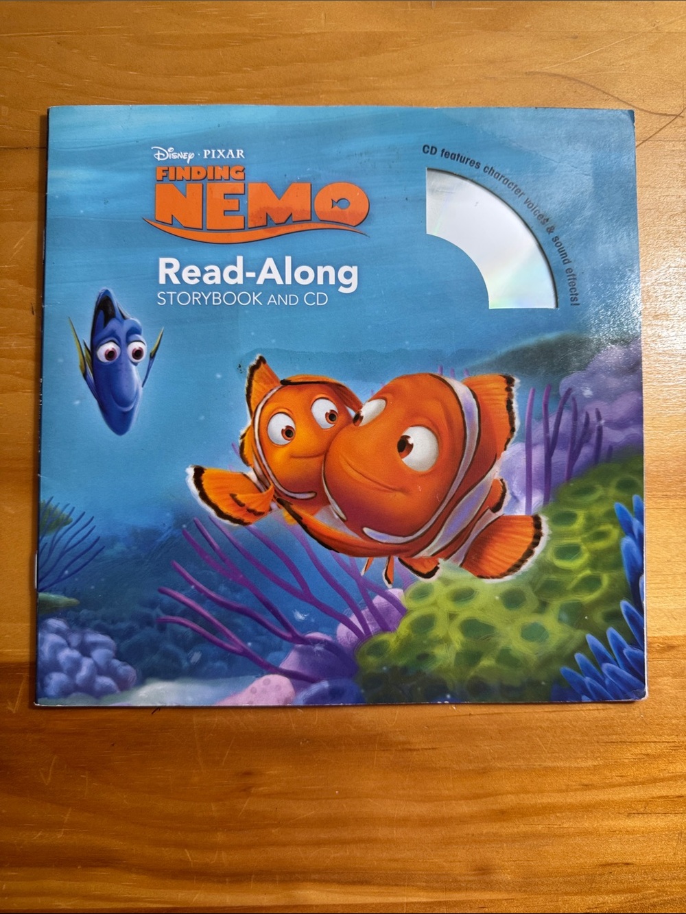 🌈2/$8 Finding Nemo Read-Along Storybook and CD